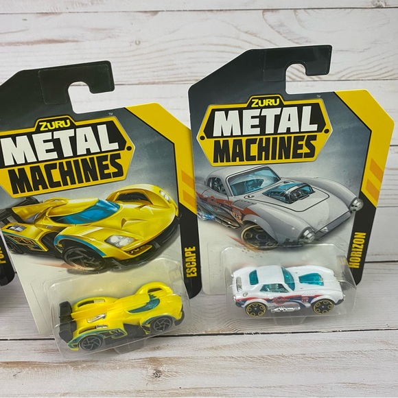 Zuru Metal Machines 6x Toy Cars White Fang Raider Escape White Fang Flair A1 - Picture 3 of 5